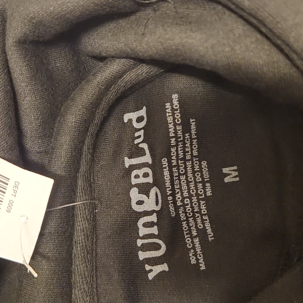 YUNGBLUD GRAPHIC PULL OVER HOODIE NWT - Picture 8 of 8